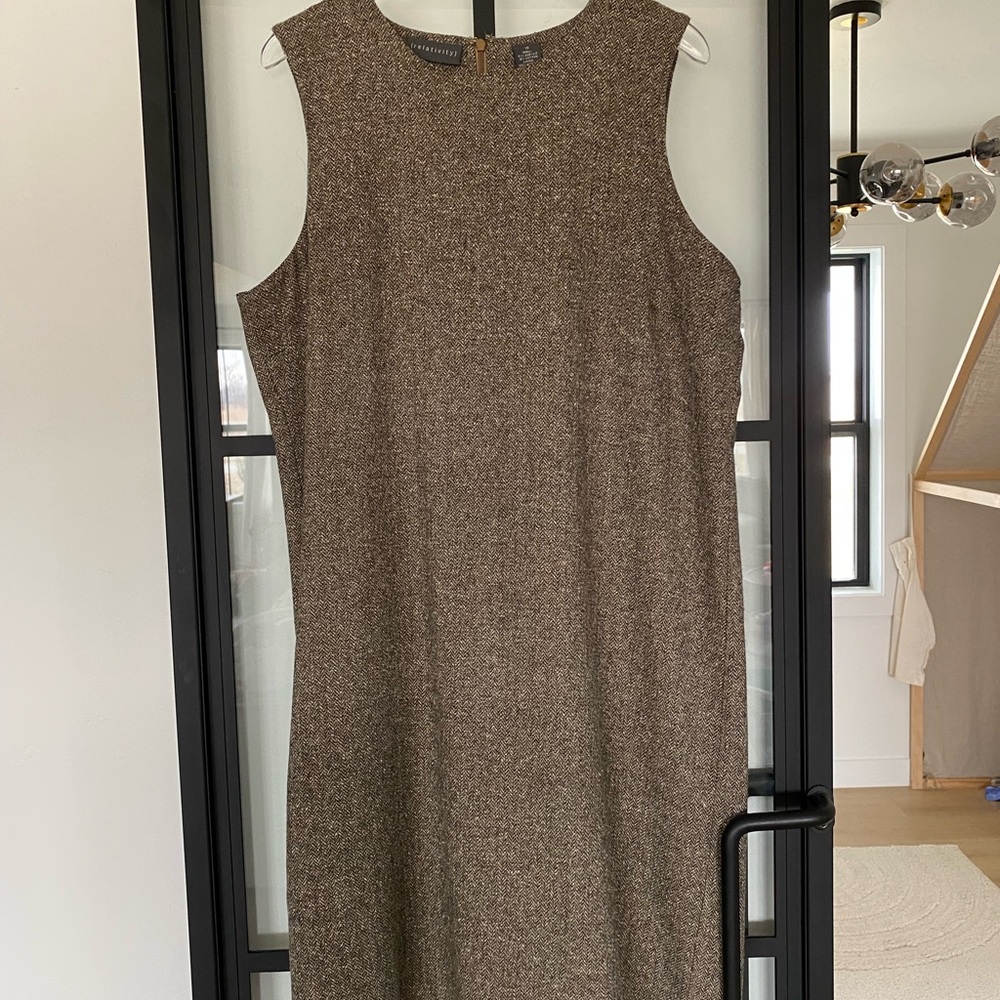 Relativity Elegant Brown tweed sheath Sleeveless Dress
